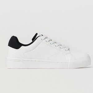 ZARA - KIDS WHITE CHUNKY SOLE SNEAKERS - SIZE 13 1/2